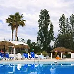Confortable A Avec Piscine Partagee Fréjus