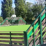 Confortable A Avec Piscine Partagee 度假居 *