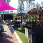 Confortable A Avec Piscine Partagee 度假居 Fréjus