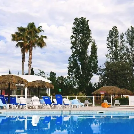 Confortable A Avec Piscine Partagee Fréjus