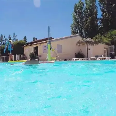 Confortable A Avec Piscine Partagee Fréjus