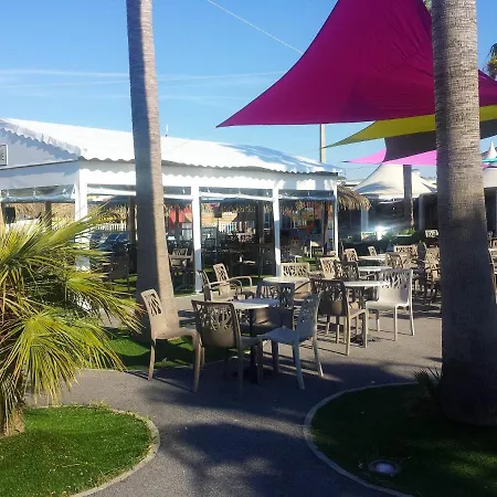 Confortable A Avec Piscine Partagee * Fréjus