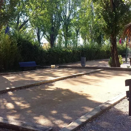 펜션 Confortable A Avec Piscine Partagee Fréjus