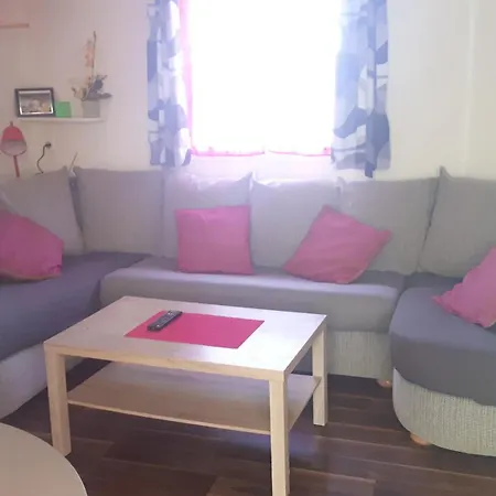 De 3 Avec Piscine Partagee Terrasse Amenagee Et Wifi A A 8 Km De La Hébergement de vacances Fréjus