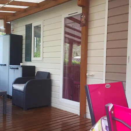 De 3 Avec Piscine Partagee Terrasse Amenagee Et Wifi A A 8 Km De La Hébergement de vacances *