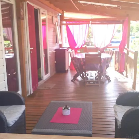De 3 Avec Piscine Partagee Terrasse Amenagee Et Wifi A A 8 Km De La