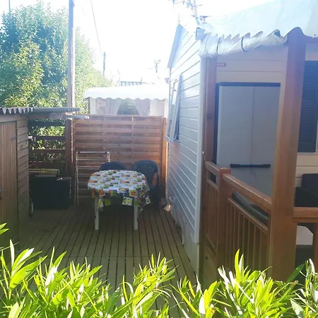 De 3 Avec Piscine Partagee Terrasse Amenagee Et Wifi A A 8 Km De La *